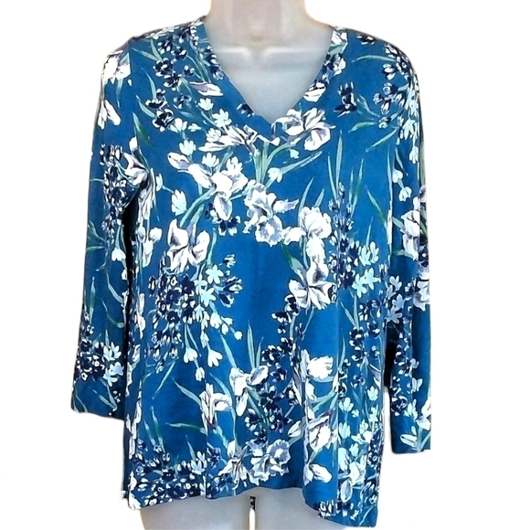 LOFT V NECK BLUE FLORAL TOP - Picture 1 of 7